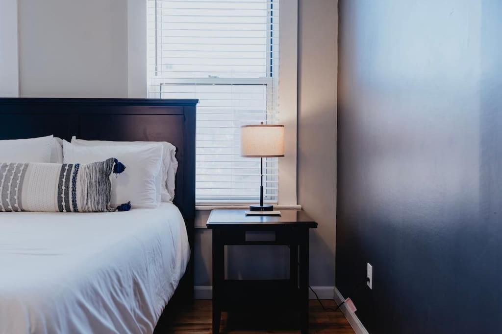 Chic 1Br Balcony & Laundry Soulard Apartment Сейнт Луис Екстериор снимка
