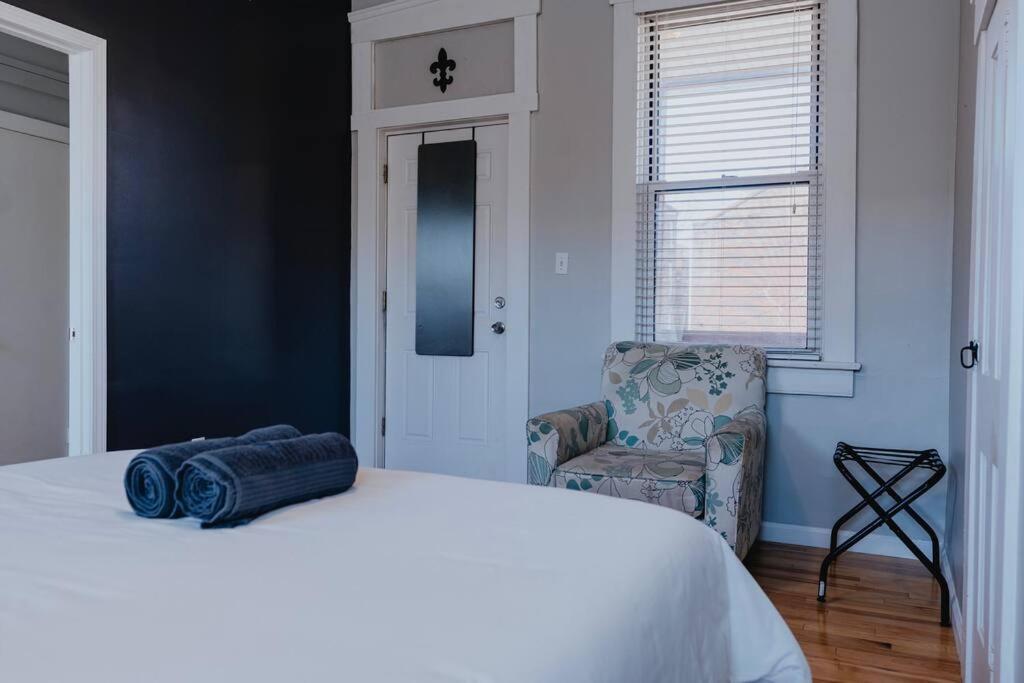 Chic 1Br Balcony & Laundry Soulard Apartment Сейнт Луис Екстериор снимка