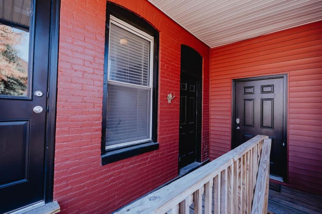Chic 1Br Balcony & Laundry Soulard Apartment Сейнт Луис Екстериор снимка